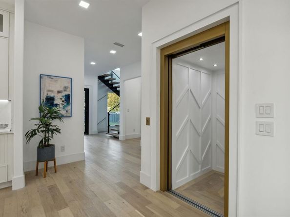 6541  Prosper Street , Dallas Texas 75209