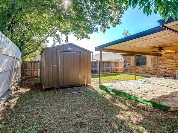 1300  Steinburg Lane , Fort Worth Texas 76134