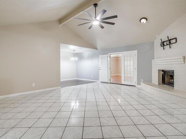 1300  Steinburg Lane , Fort Worth Texas 76134