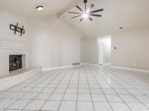 1300  Steinburg Lane , Fort Worth Texas 76134