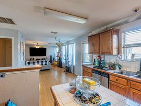 2812 N Hampton Drive , Grand Prairie Texas 75052