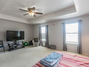 2812 N Hampton Drive , Grand Prairie Texas 75052