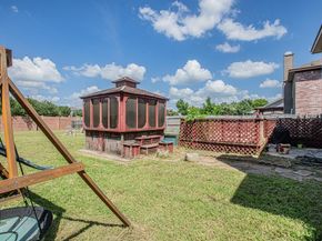 2812 N Hampton Drive , Grand Prairie Texas 75052