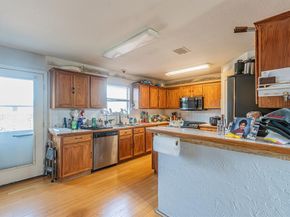 2812 N Hampton Drive , Grand Prairie Texas 75052
