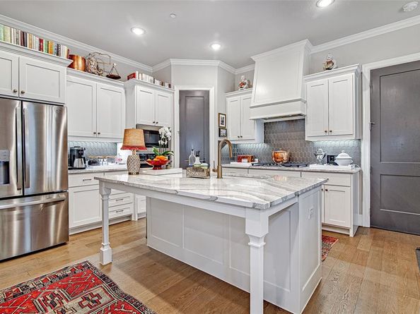 307  Sunset Lane  101, Fort Worth Texas 76114