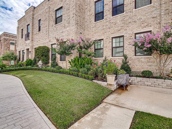 307  Sunset Lane  101, Fort Worth Texas 76114