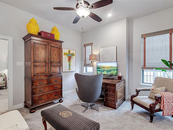 307  Sunset Lane  101, Fort Worth Texas 76114