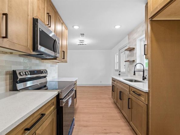 703  Caladium Drive , Mesquite Texas 75149