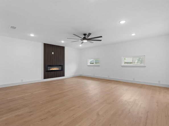 703  Caladium Drive , Mesquite Texas 75149