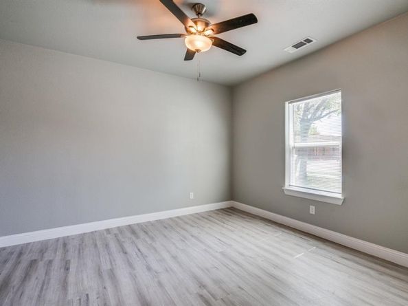 2751  1st Street , Fort Worth Texas 76111