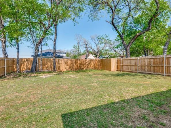 2751  1st Street , Fort Worth Texas 76111