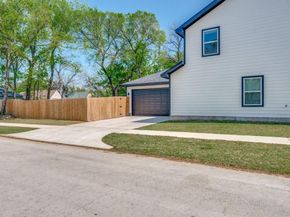 2751  1st Street , Fort Worth Texas 76111