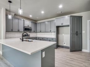 2751  1st Street , Fort Worth Texas 76111