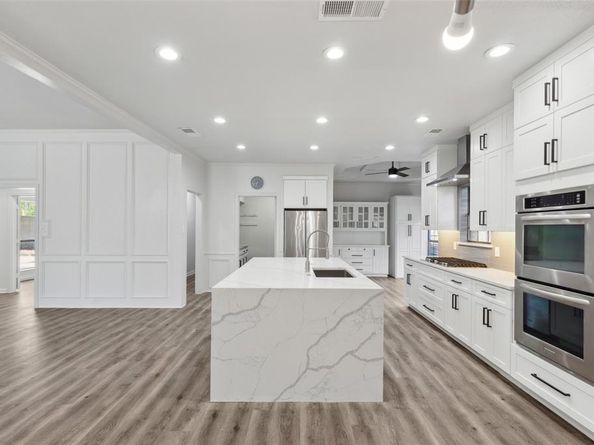 6930  Rocky Top Circle , Dallas Texas 75252