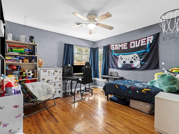 1428  Barlow Avenue , Dallas Texas 75224