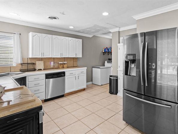 1428  Barlow Avenue , Dallas Texas 75224