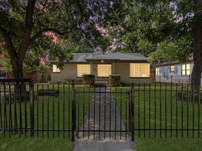 1428  Barlow Avenue , Dallas Texas 75224