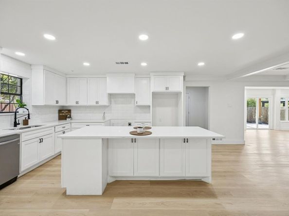 9310  Mill Hollow Drive , Dallas Texas 75243