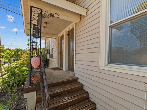 628  Haines Avenue , Dallas Texas 75208