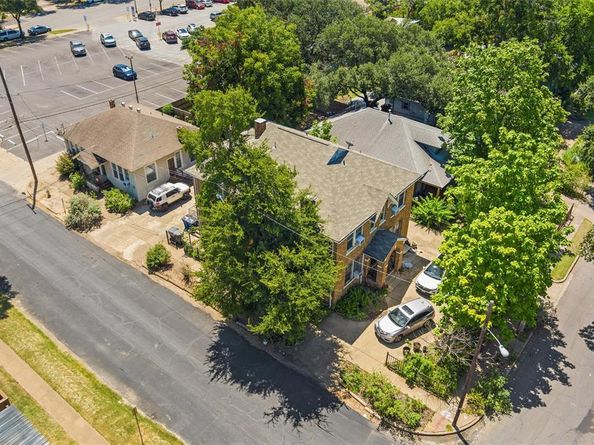 628  Haines Avenue , Dallas Texas 75208