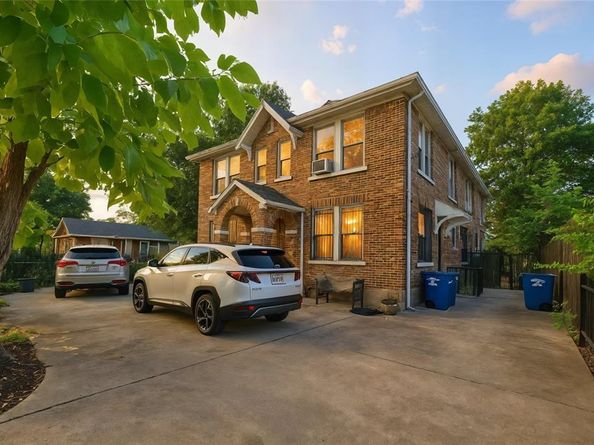 628  Haines Avenue , Dallas Texas 75208