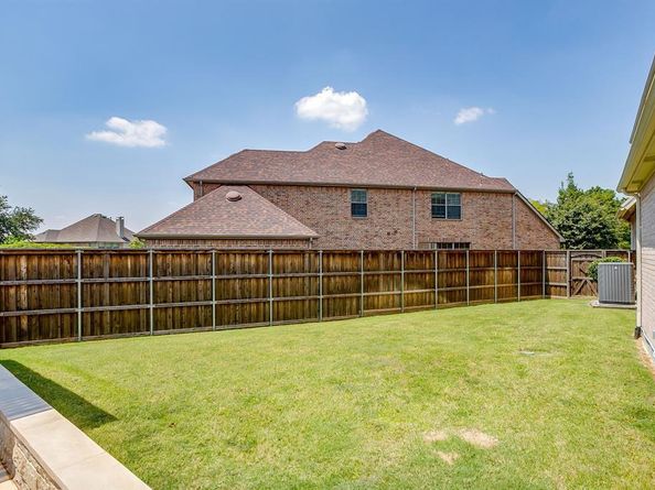 1216  Morgan Lefay Lane , Lewisville Texas 75056