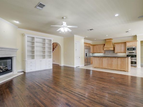 1216  Morgan Lefay Lane , Lewisville Texas 75056
