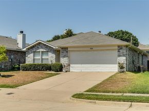 1016  Silver Spur Lane , Fort Worth Texas 76179