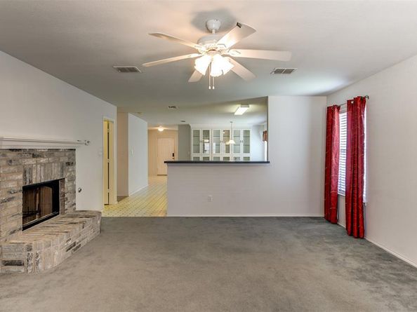 1016  Silver Spur Lane , Fort Worth Texas 76179