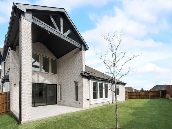 1717  Rodeo Drive , Celina Texas 75009