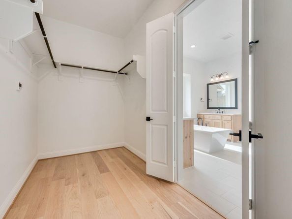 1717  Rodeo Drive , Celina Texas 75009