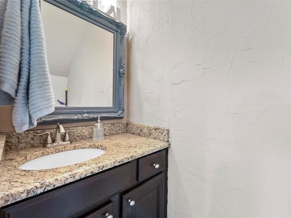2727  Shelby Avenue  D, Dallas Texas 75219