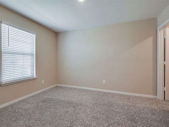 7525  Pleasant Oaks Street , Fort Worth Texas 76120