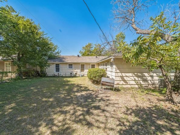 2329  Maryel Drive , Fort Worth Texas 76112
