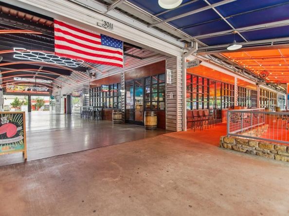 1610  Life Avenue , Dallas Texas 75212