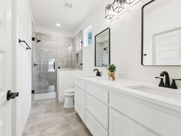 1610  Life Avenue , Dallas Texas 75212