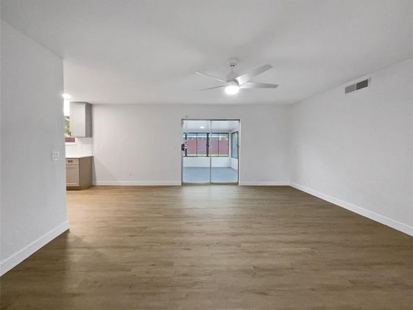 8512  Charing Cross Lane , Dallas Texas 75238
