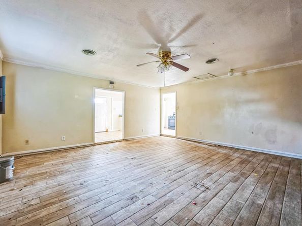 1400  Oak Grove Road , Fort Worth Texas 76134