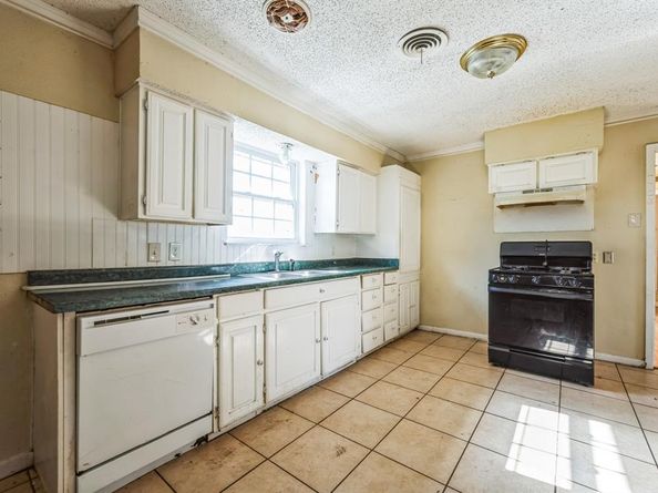 1400  Oak Grove Road , Fort Worth Texas 76134