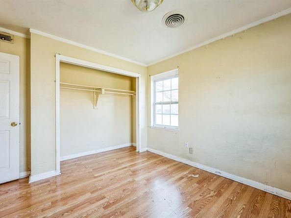 1400  Oak Grove Road , Fort Worth Texas 76134