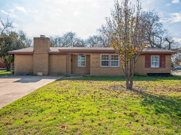 1400  Oak Grove Road , Fort Worth Texas 76134