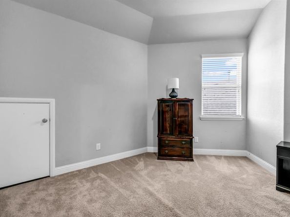 717  10th Street , Argyle Texas 76226
