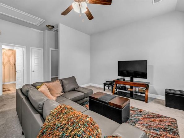 717  10th Street , Argyle Texas 76226