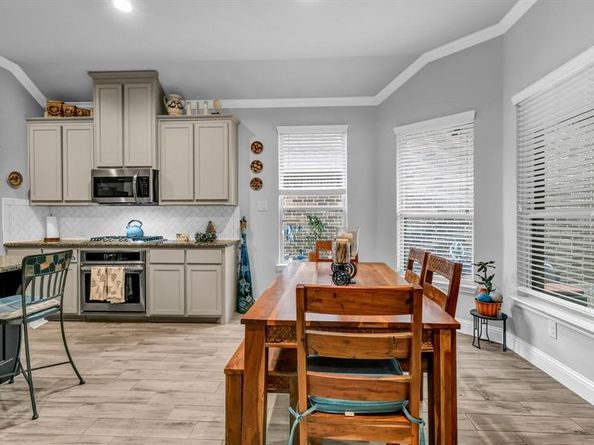 717  10th Street , Argyle Texas 76226
