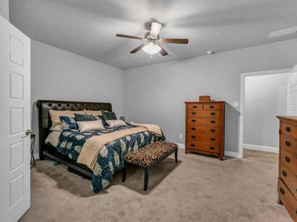 717  10th Street , Argyle Texas 76226