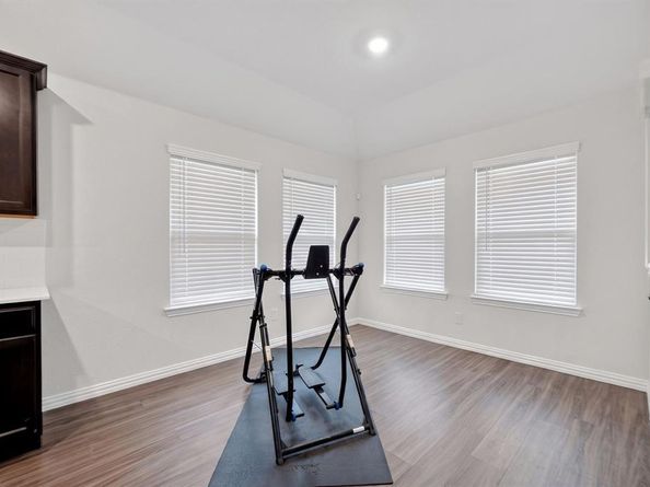 705  Pearl Way , Arlington Texas 76002