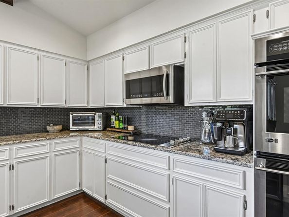 1501  Northland Street , Carrollton Texas 75006