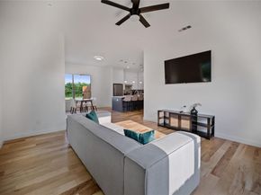 1350  Strickland Street , Dallas Texas 75216