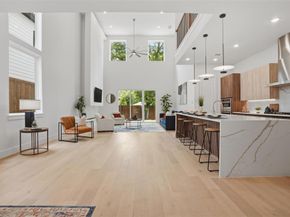 617  Parkview Avenue , Dallas Texas 75223