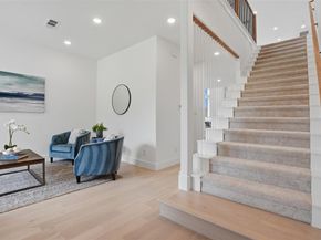 617  Parkview Avenue , Dallas Texas 75223